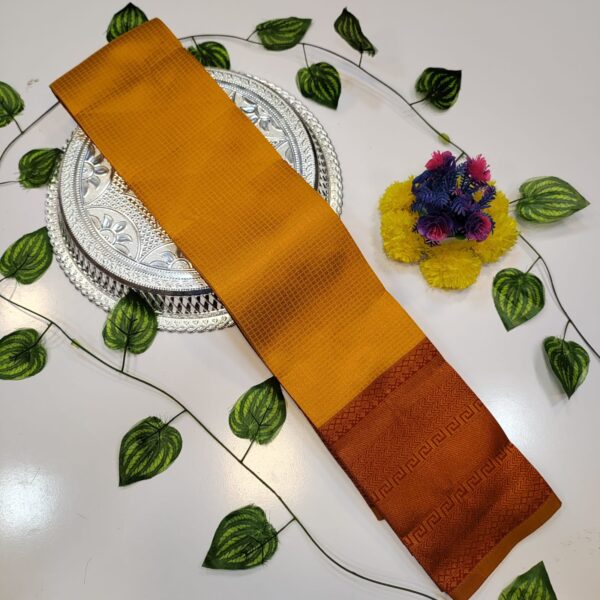 Manjal Pavishna Saree