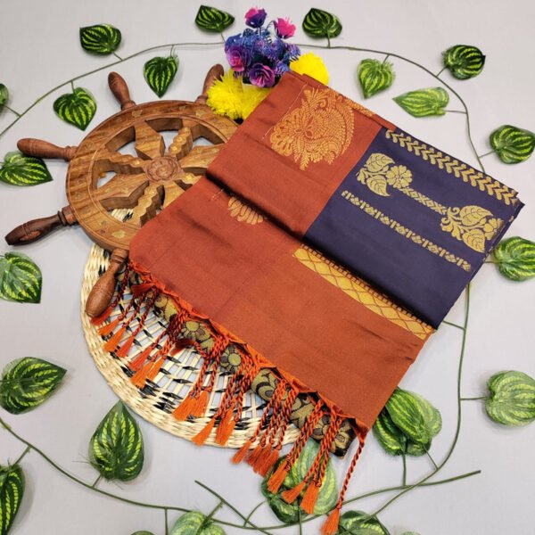 Varna mozhi Silk Sarees