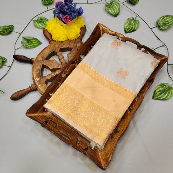 Magizhini Saree